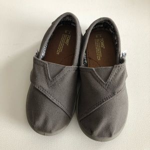 Toddler Toms shoes. Grey size T9.